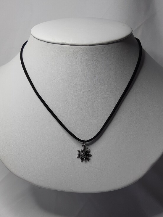 Jewelry - Sterling Silver Sunflower Necklace
